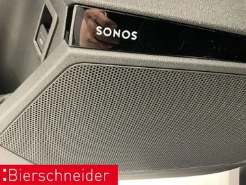 Car image 27