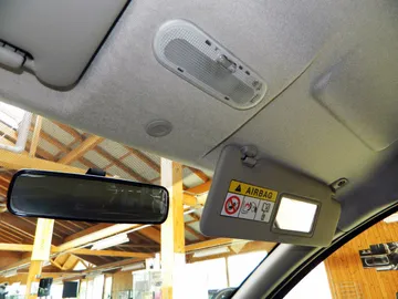Car image 25