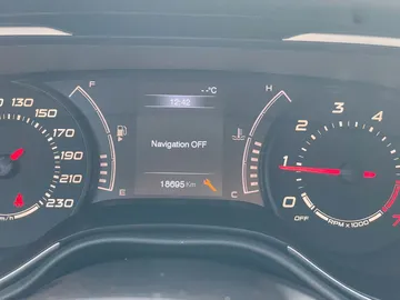 Car image 26