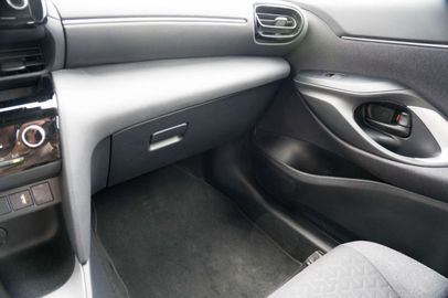 Car image 37