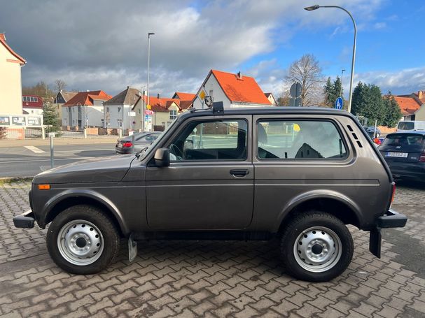 Lada Niva 4x4 61 kW image number 2