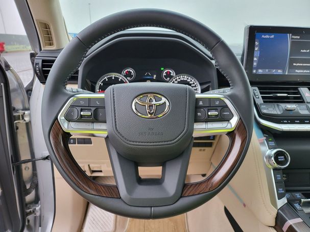 Toyota Land Cruiser 305 kW image number 18