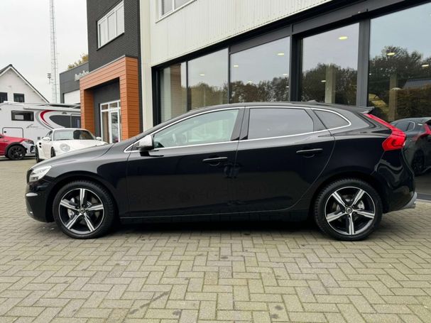 Volvo V40 T3 112 kW image number 5