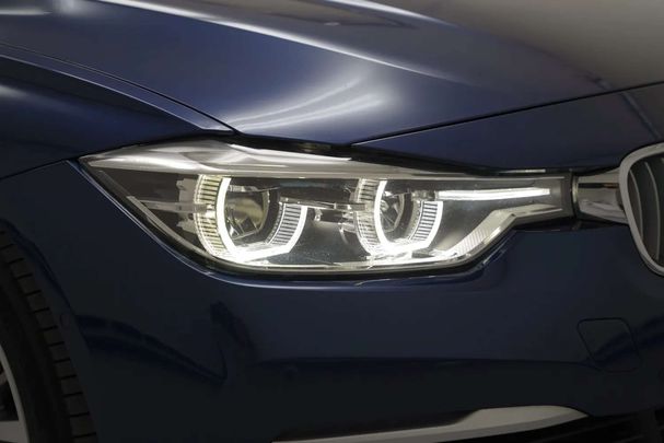 BMW 318i Touring Luxury Line 100 kW image number 30