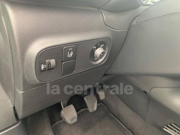 Citroen C3 Pure Tech 82 SHINE 60 kW image number 9