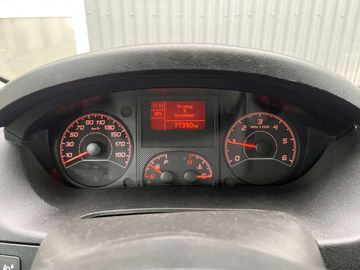 Car image 30