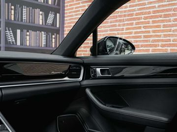 Car image 41