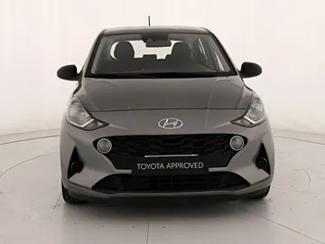 Car image 2