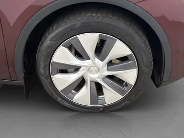 Car image 36