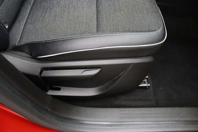 Car image 41