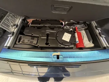 Car image 40