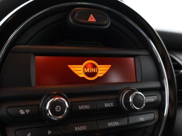 Car image 45