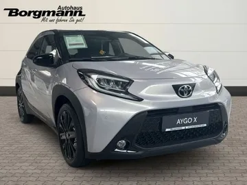 Car image 2