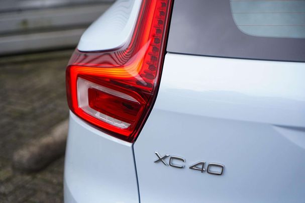 Volvo XC40 Single Motor Extended Range Plus 185 kW image number 8