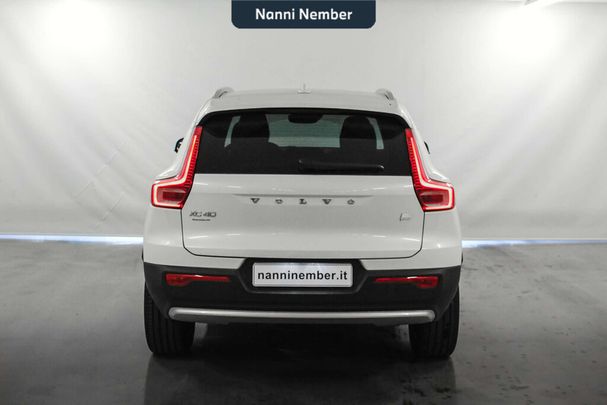 Volvo XC40 Recharge Plug-in Hybrid T4 155 kW image number 2