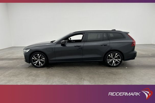 Volvo V60 T8 R Design AWD Recharge 288 kW image number 11