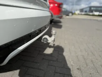 Car image 41