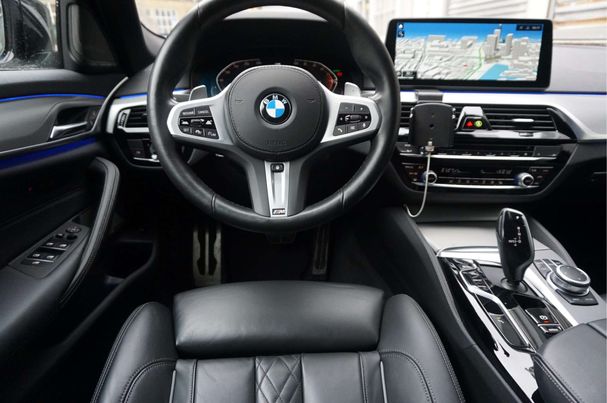 BMW 520i 135 kW image number 45