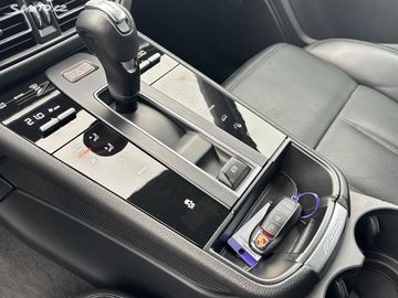 Car image 22