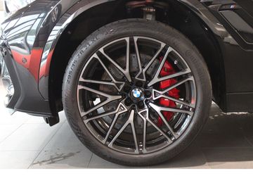 Car image 40