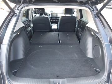 Car image 30