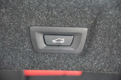 Car image 36