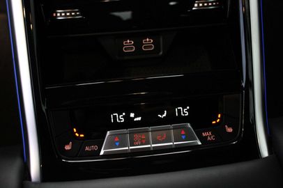 Car image 37