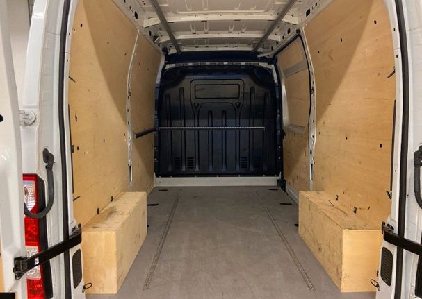 Renault Master L2H2 107 kW image number 14