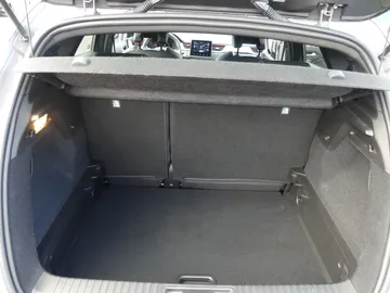Car image 34