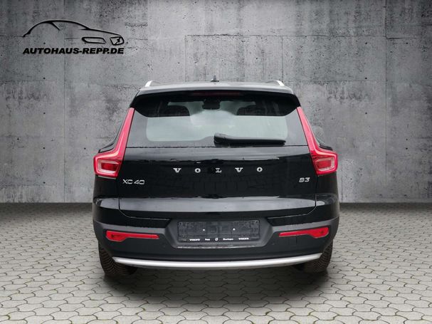 Volvo XC40 B3 Core 120 kW image number 3