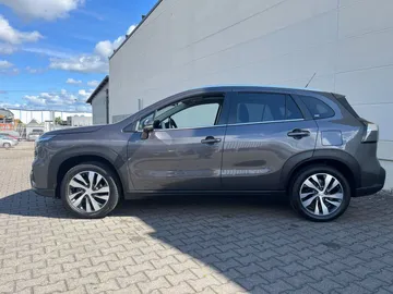 Car image 4