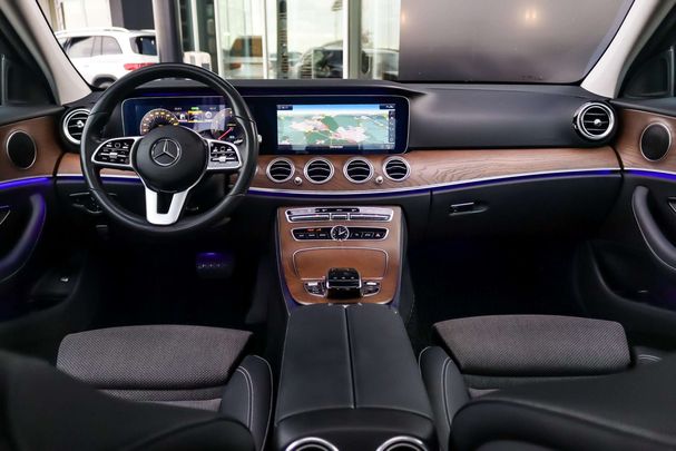 Mercedes-Benz E 300 190 kW image number 4