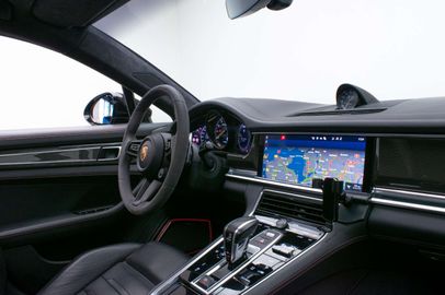 Car image 26