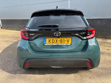 Car image 3