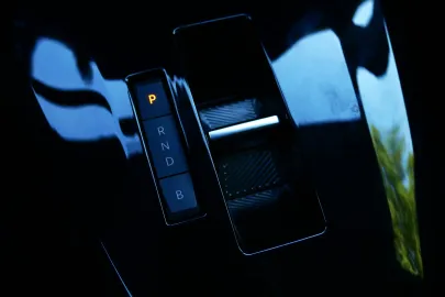 Car image 26
