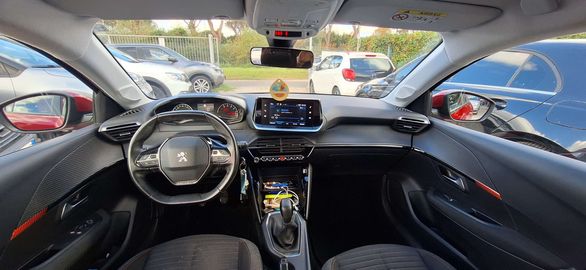 Car image 10