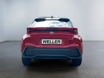 Car image 5