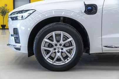 Car image 40