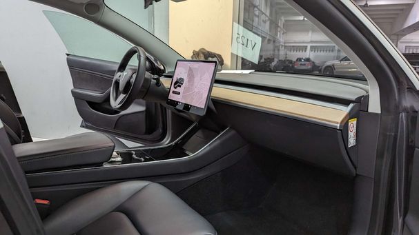 Tesla Model 3 239 kW image number 20