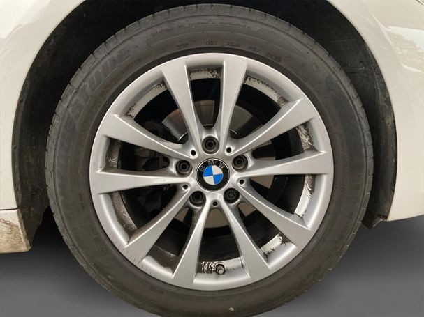 BMW 320i Touring Advantage 135 kW image number 12