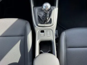 Car image 31