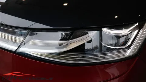 Car image 40