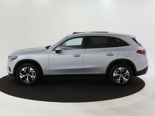 Mercedes-Benz GLC 300 e 235 kW image number 3