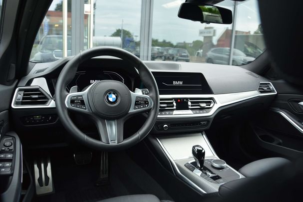 BMW 320i Touring 135 kW image number 11