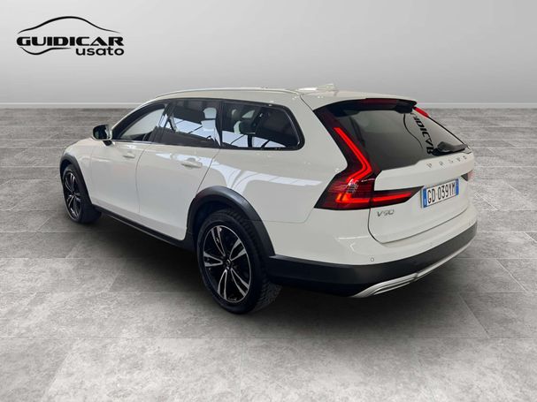 Volvo V90 Cross Country D4 Pro AWD 140 kW image number 7