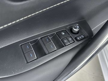 Car image 31