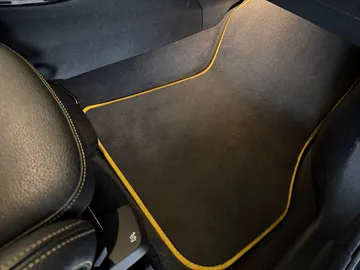 Car image 31
