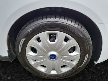 Car image 30