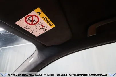 Car image 40