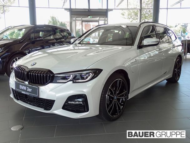 BMW 320 e Touring M Sport xDrive 150 kW image number 1